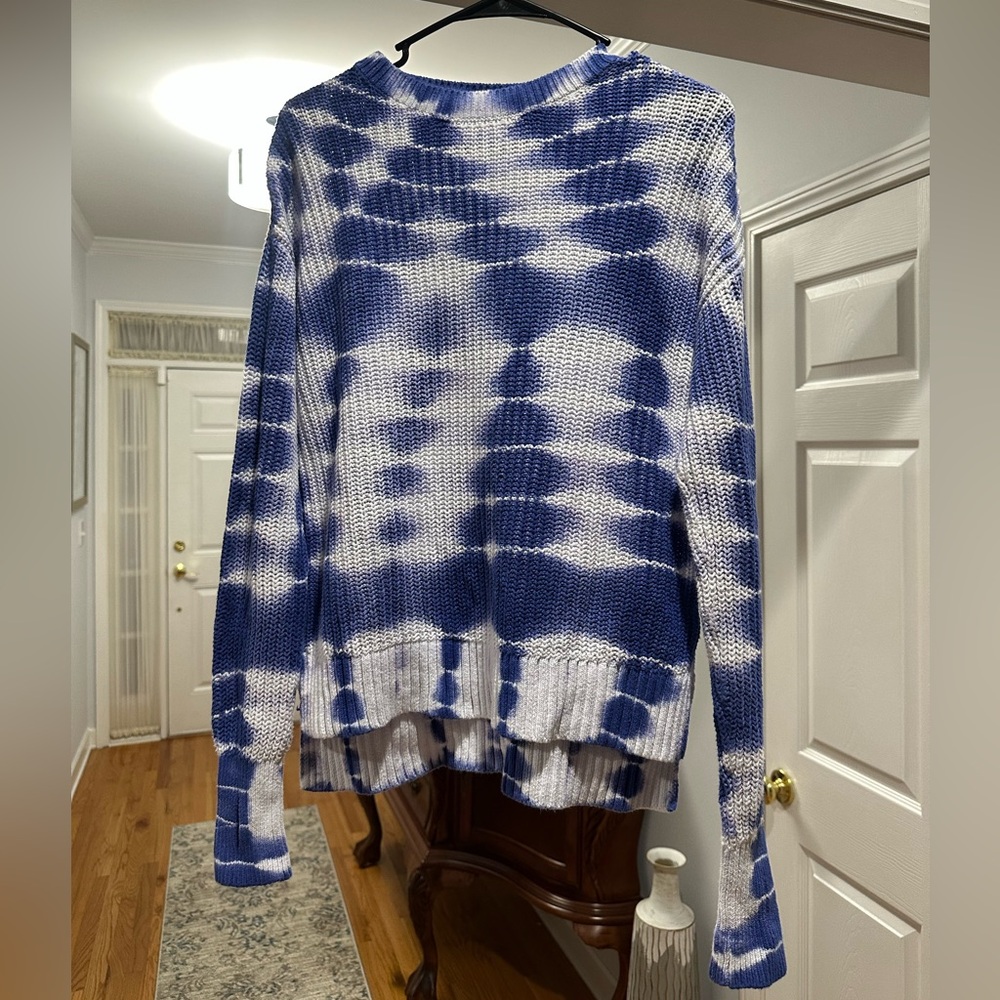 🤍 Blue and White Tie-Dye Women Sweater 💙 Best Offer Accepted!